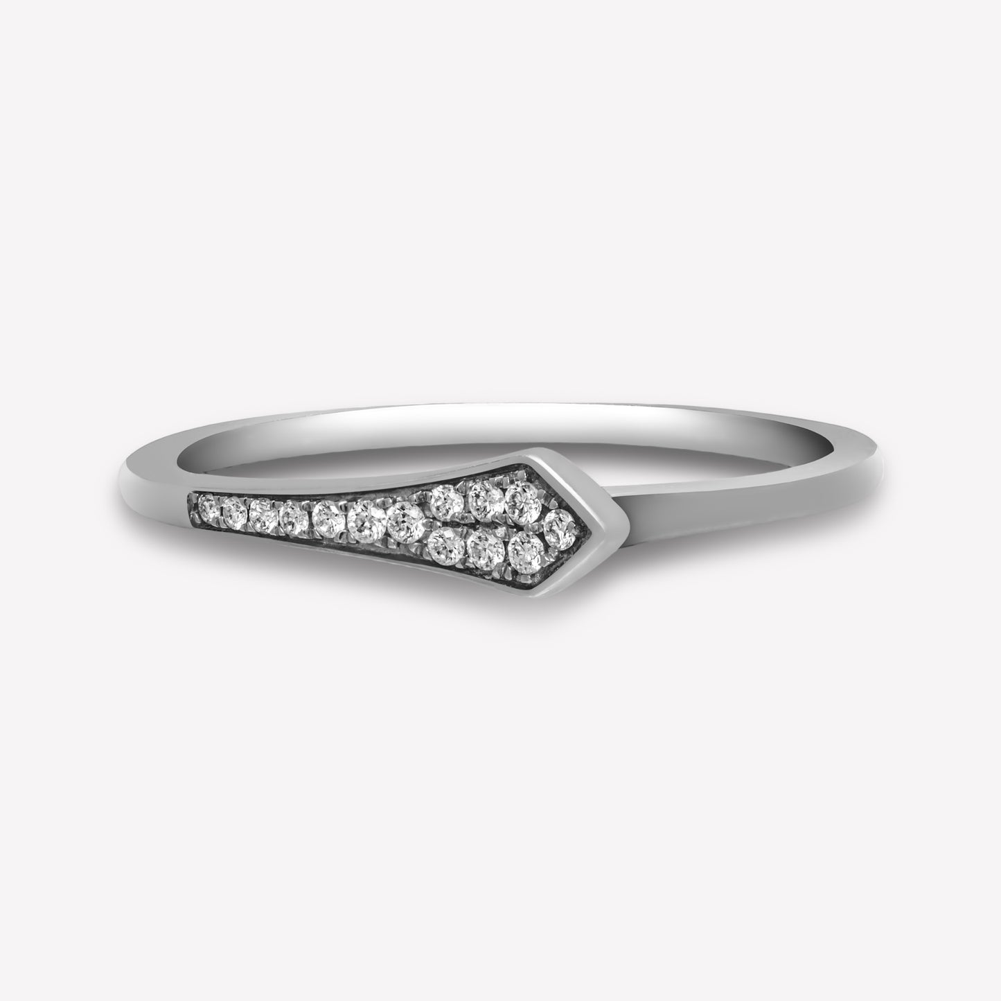 LR8 - Arrow White Gold Diamond Ring