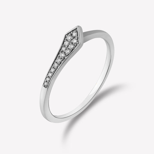 LR8 - Arrow White Gold Diamond Ring